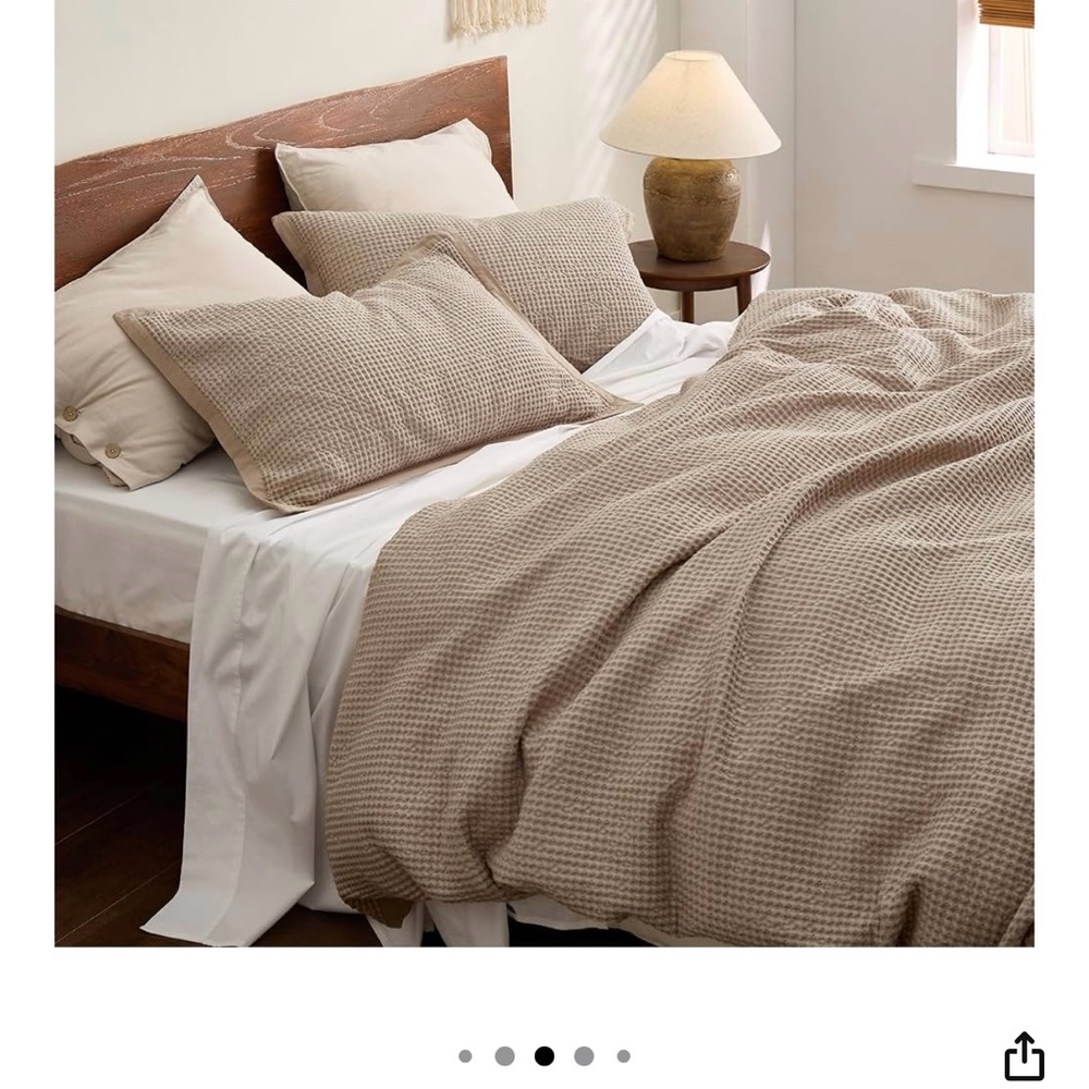 Elegant Waffle Weave Duvet Cover Set in Tan